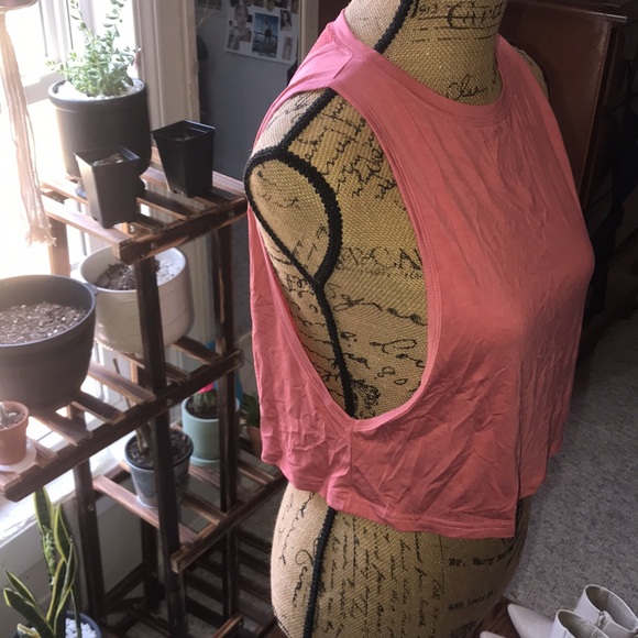 Women’s Cropped Muscle Tank Flowy Mesh Workout Top Size Small Rose Pink Like New - Picture 9 of 15